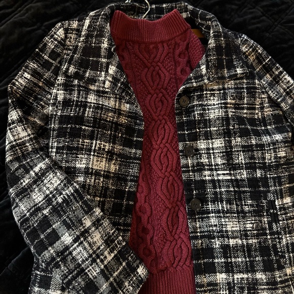 URBAN OUTFITTERS Maroon Cable Knit Turtleneck Sweater - Picture 6 of 13